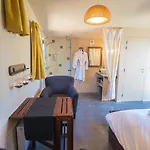 Bed and Breakfast Cerf'titude 4*
