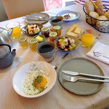 Cerf'titude ベッド・アンド・ブレックファスト 4*